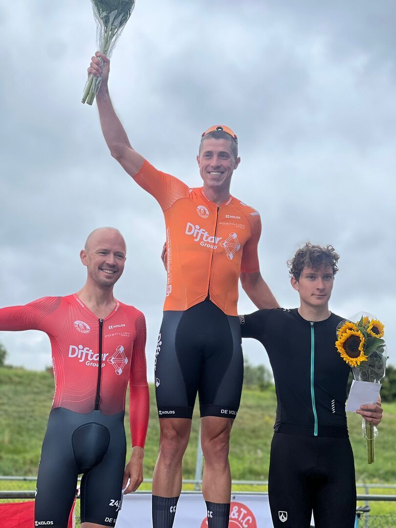 whatsapp-image-2025-12-22-at-10-42-44